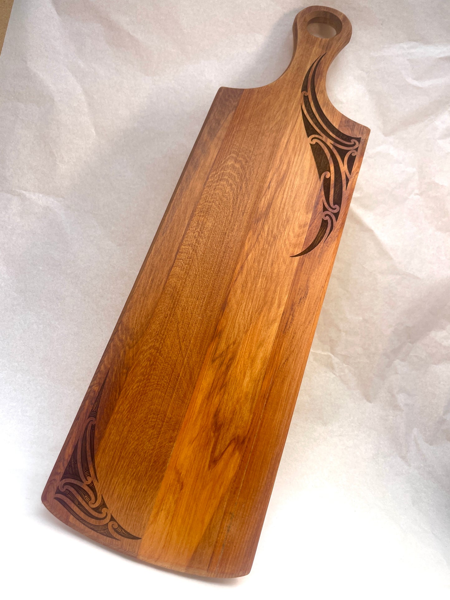 Serving Platter w/Moko Detailing