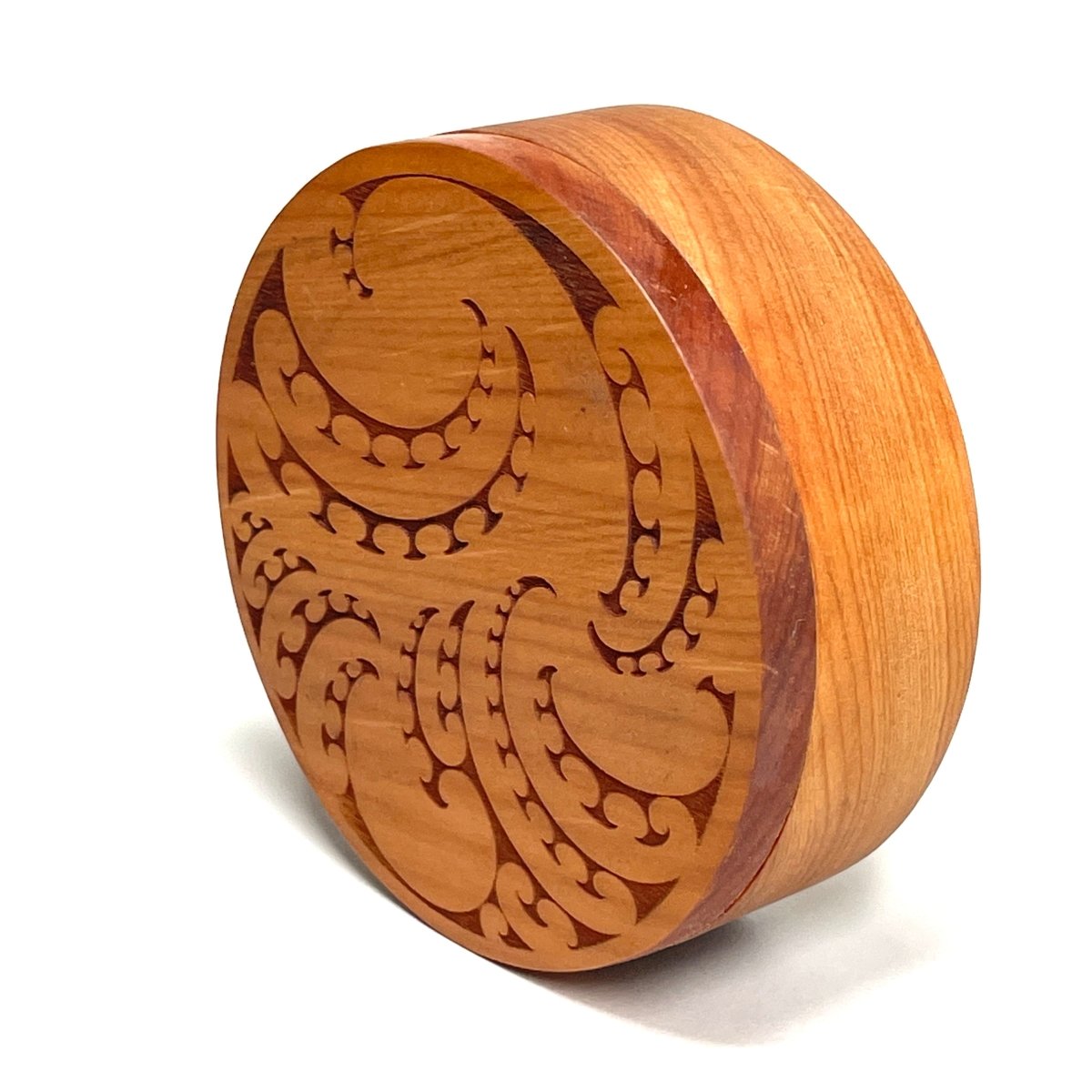 Gold Mother of Pearl Pendant - Pitau - 70mm (sml) - Revolution Aotearoa