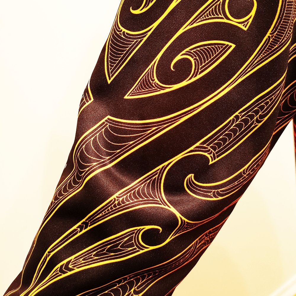 Puhoro Hoodie - Revolution Aotearoa