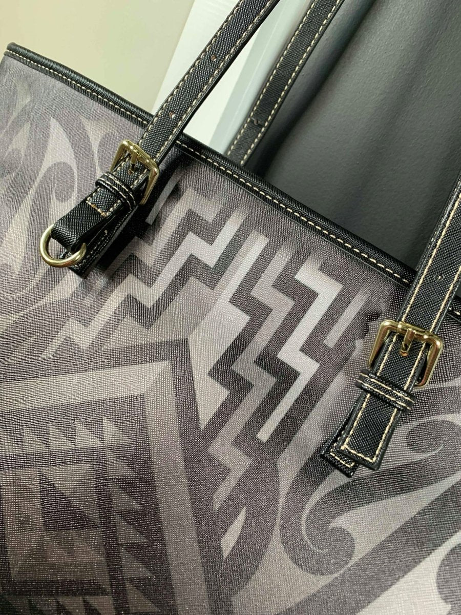 Taniko Shoulder Bag - Onewa - Revolution Aotearoa