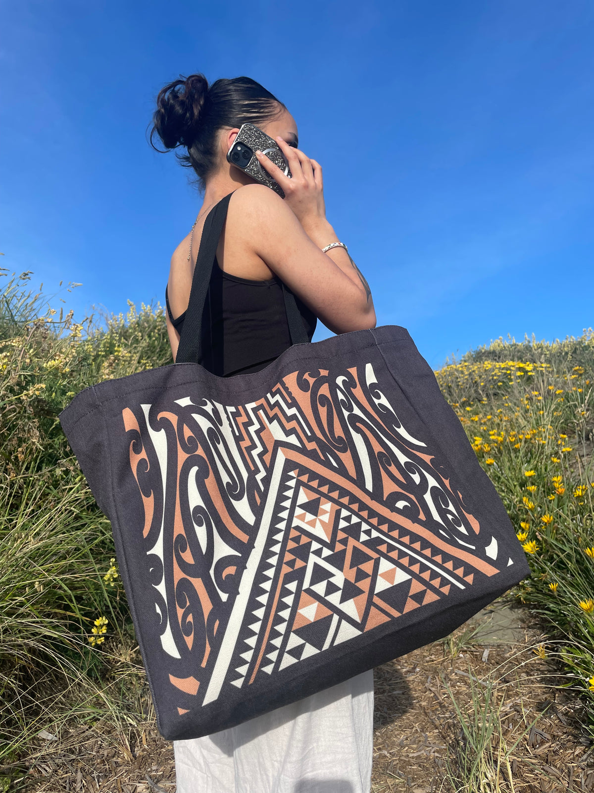 Teitei Maunga Teitei Canvas Tote Bag – Revolution Aotearoa