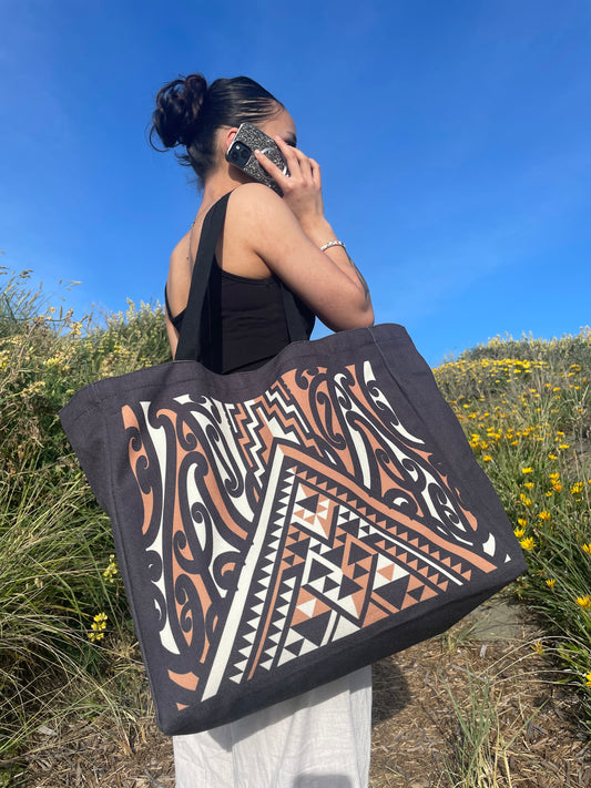 Maunga Teitei Canvas Tote Bag