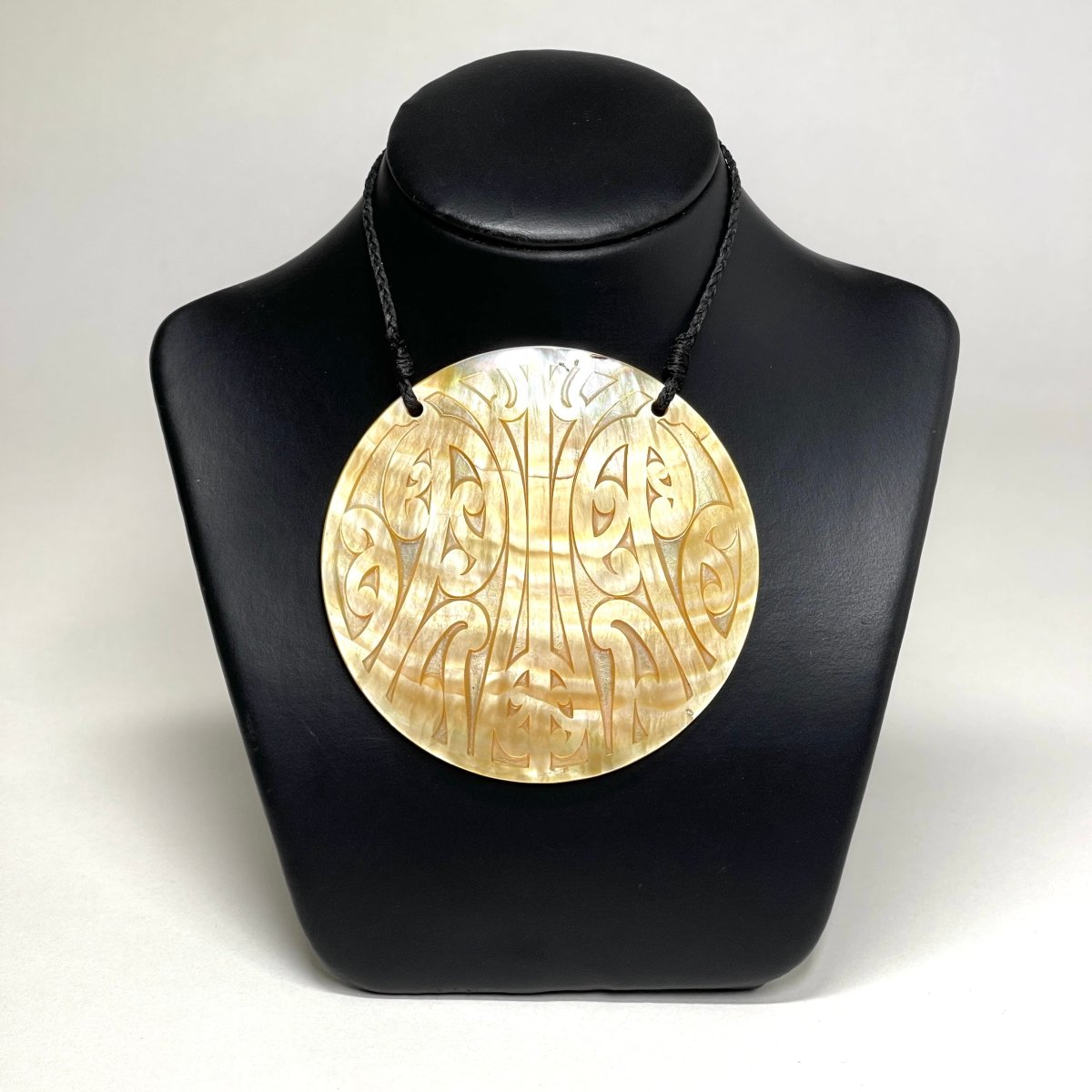 Gold Mother of Pearl Pendant - Mangopare - 70mm (sml) - Revolution Aotearoa